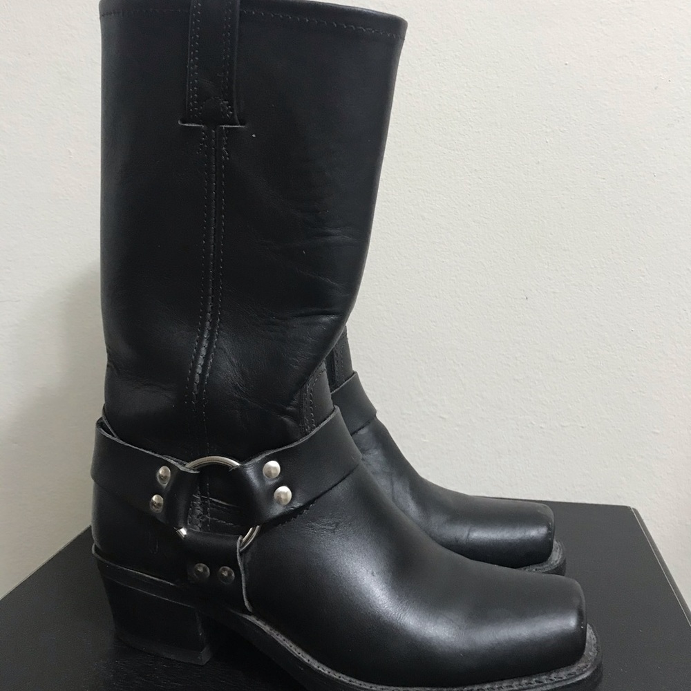 Frye Black Harnass boots Women’s size 7M